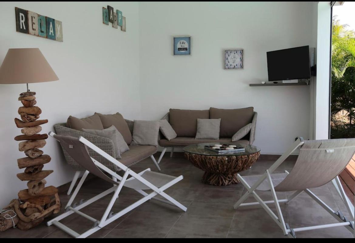 Villa Ana 5 Minutes A Pied Des Plages Sainte-Anne  Extérieur photo