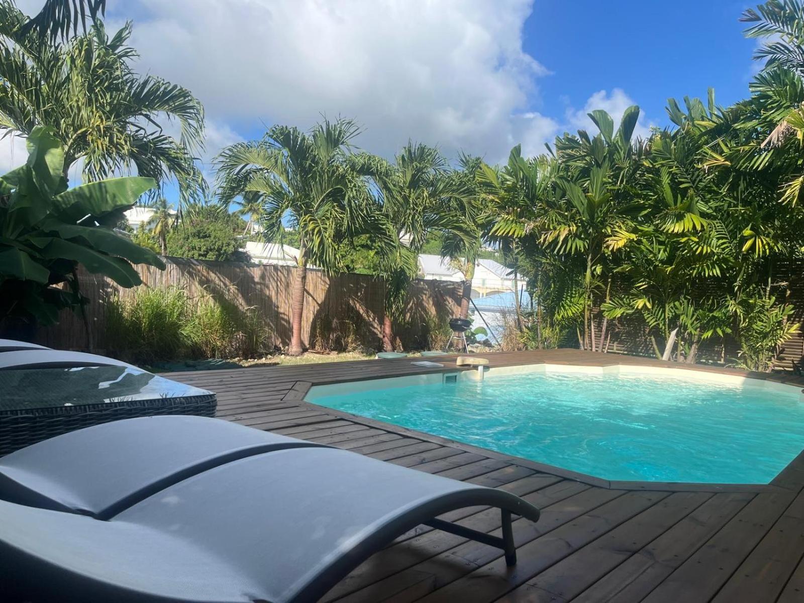 Villa Ana 5 Minutes A Pied Des Plages Sainte-Anne  Extérieur photo